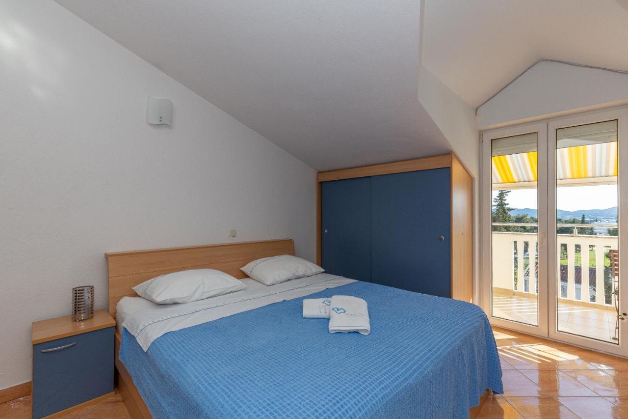 Apartments Dalmata Biograd Na Moru Esterno foto