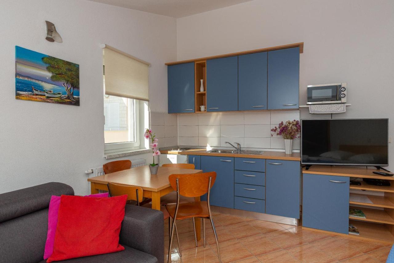 Apartments Dalmata Biograd Na Moru Esterno foto
