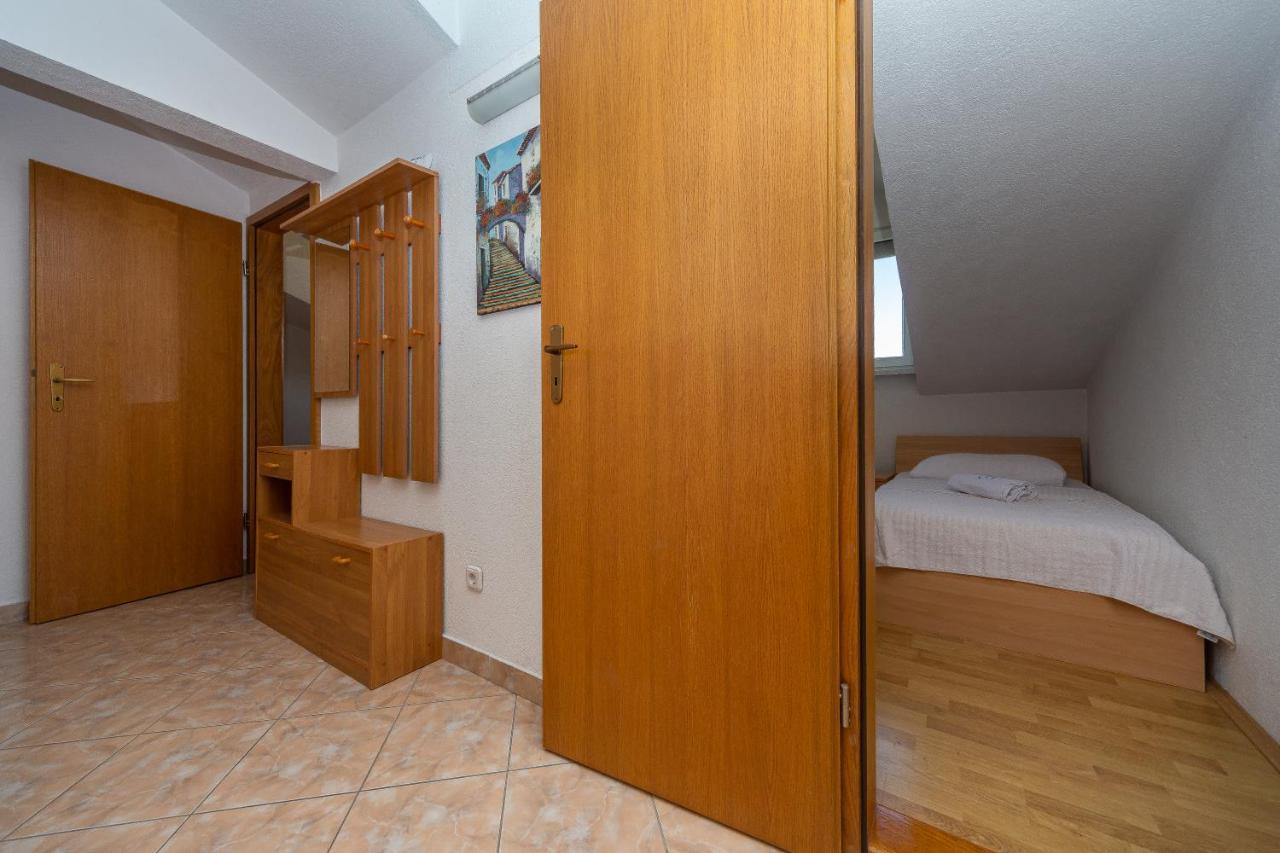 Apartments Dalmata Biograd Na Moru Esterno foto