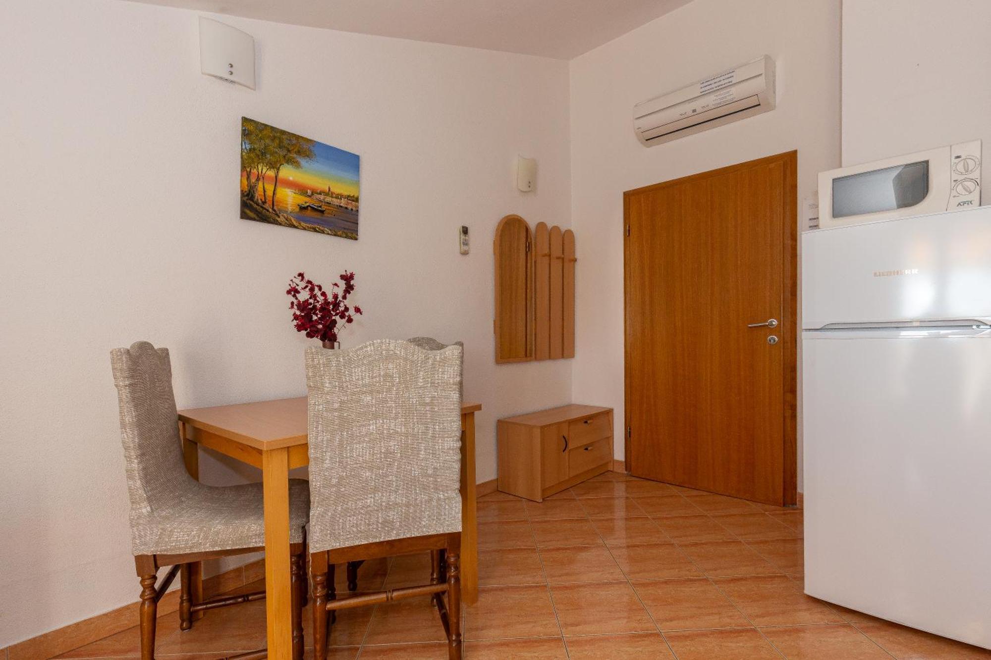 Apartments Dalmata Biograd Na Moru Esterno foto
