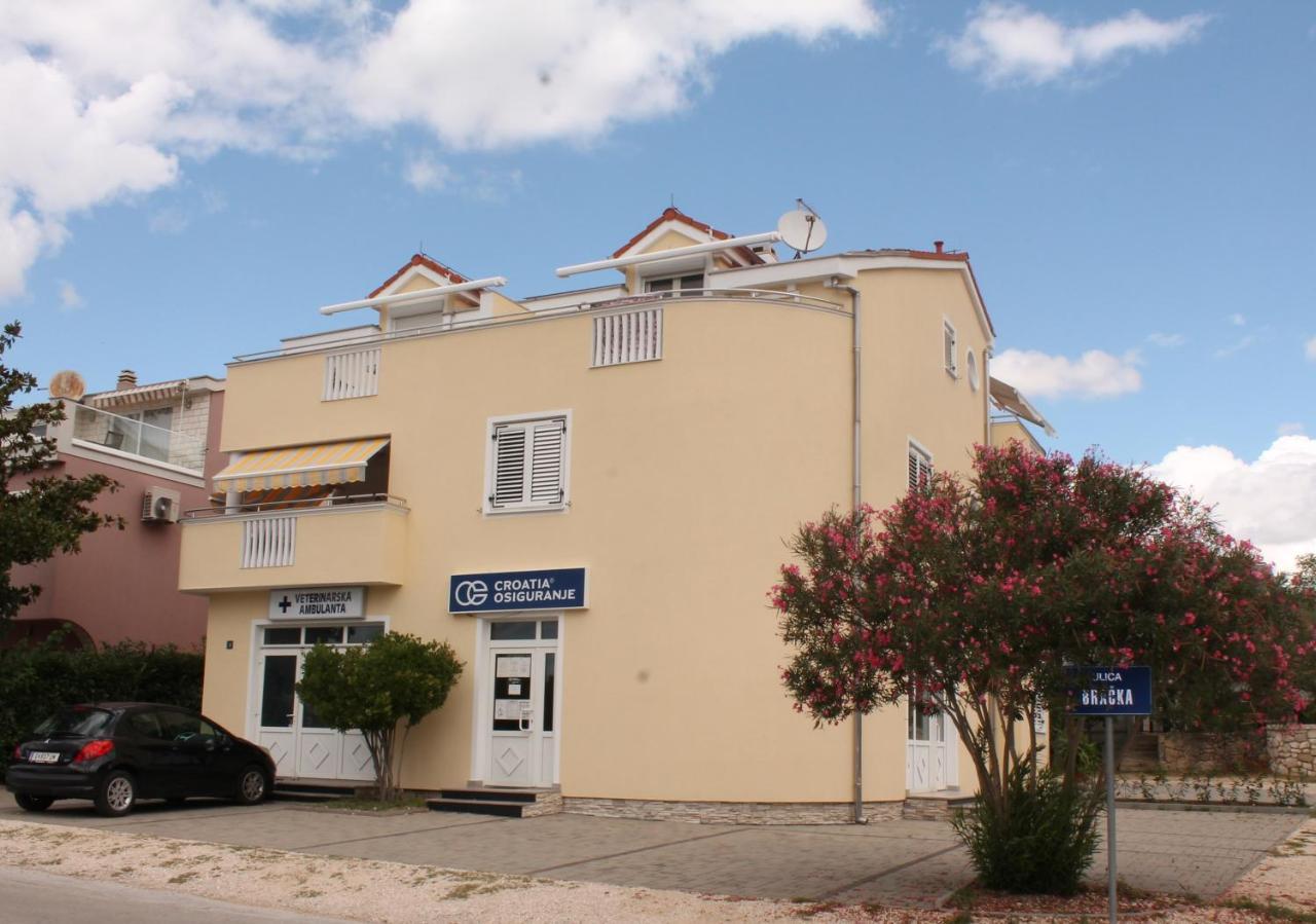 Apartments Dalmata Biograd Na Moru Esterno foto