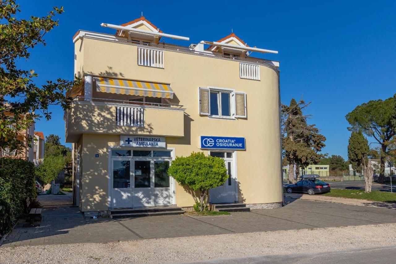 Apartments Dalmata Biograd Biograd Na Moru Esterno foto
